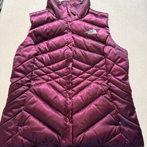 The North Face Women's Burgundy Down 550 Puffer Vest